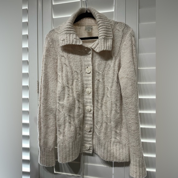 LL Bean Fisherman Knit Cardigan Sweater Size Medium - Picture 2 of 9